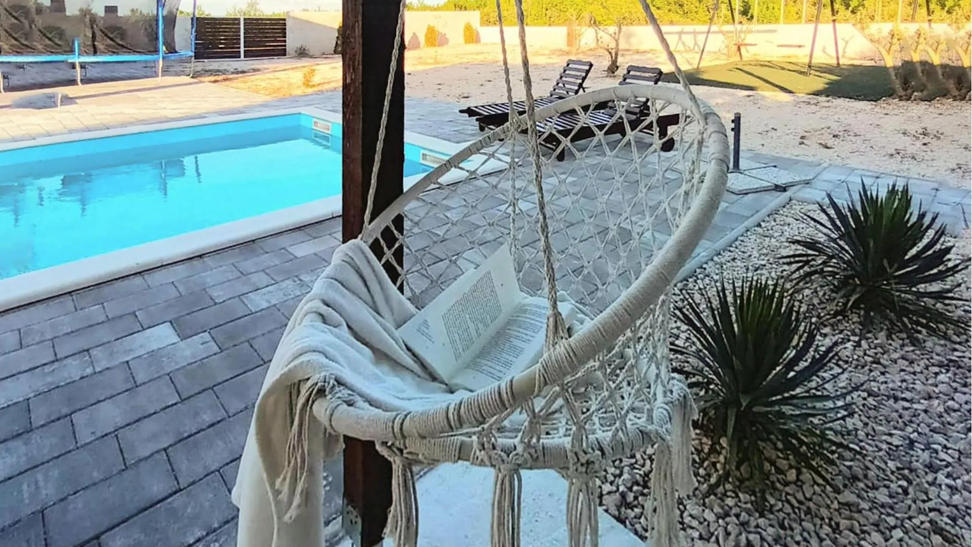 Holiday home 4 Bedroom Cozy Home In Stankovci Stankovci