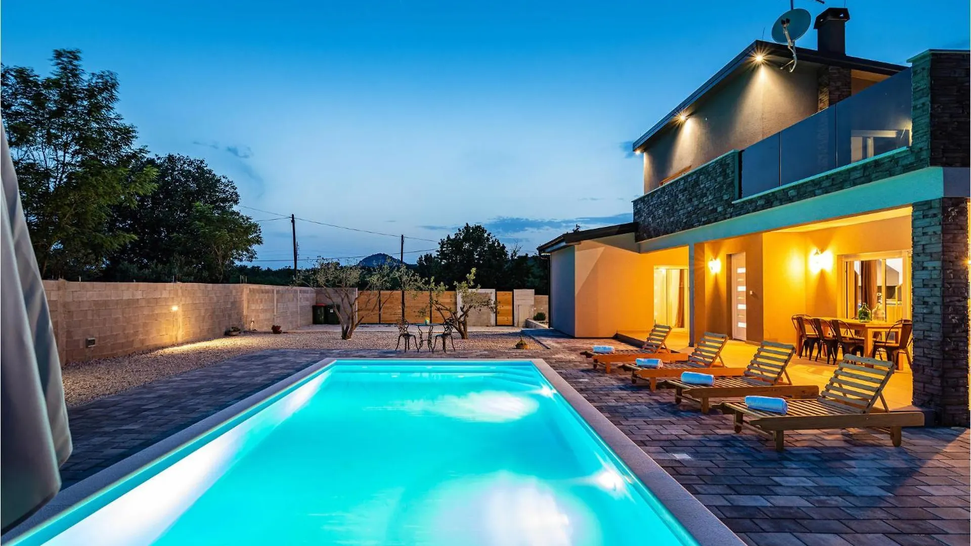 4 Bedroom Cozy Home In Stankovci Stankovci  0*, Stankovci (Zadar) Croatia