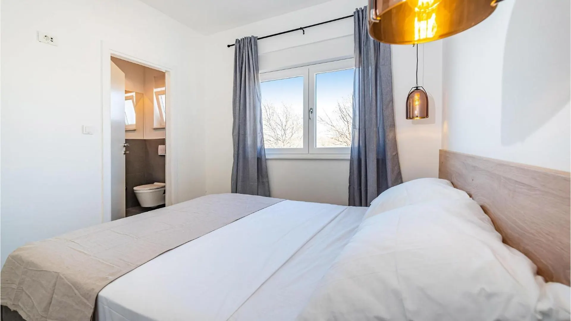 4 Bedroom Cozy Home In Stankovci Stankovci  Stankovci (Zadar)